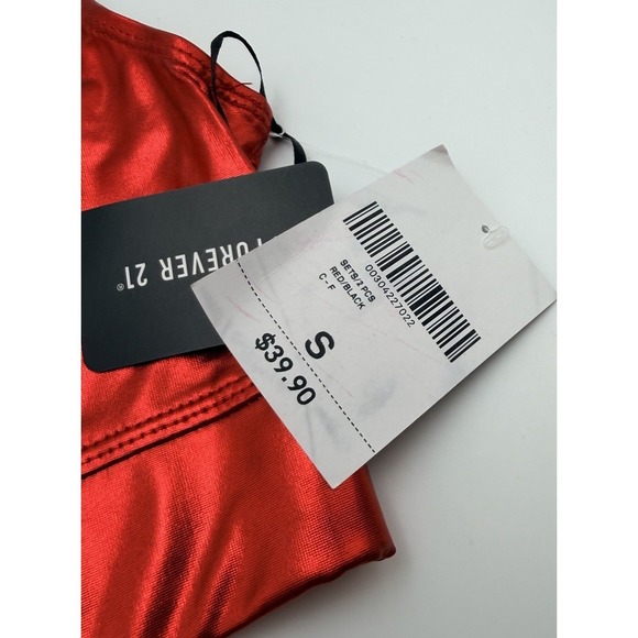 Muhammad Ali Boxing Set Womens Small Red Black Satin Shorts Crop Top NWT - Picture 7 of 7